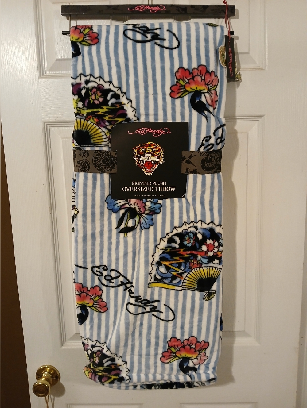 Ed Hardy NWT Blue & White Striped 60×70 Inch Plush Throw